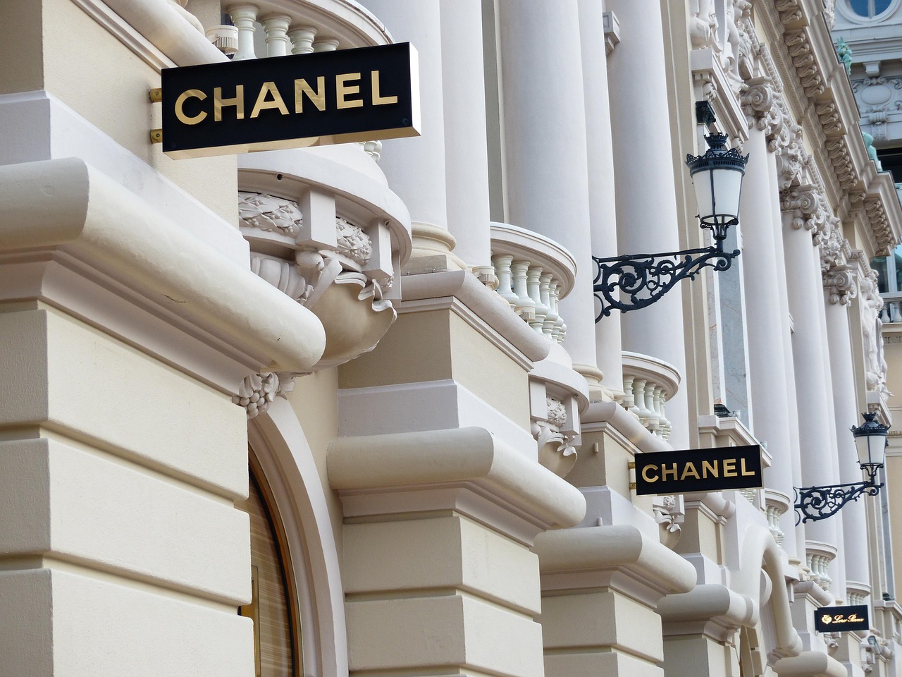 load line, monaco, shopping, wealth, chanel, advertising sign, brand, chanel, chanel, chanel, chanel, chanel